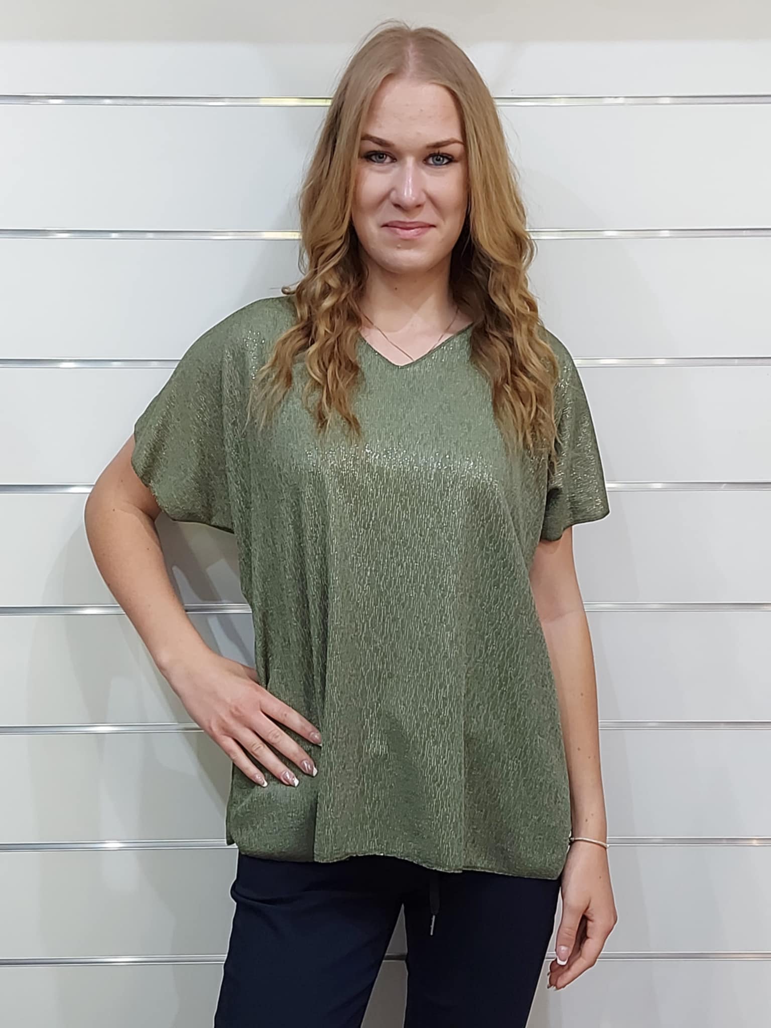 Lurex szálas női V-nyakú felső – kényelmes, elegáns, univerzális méret! (M-3XL)