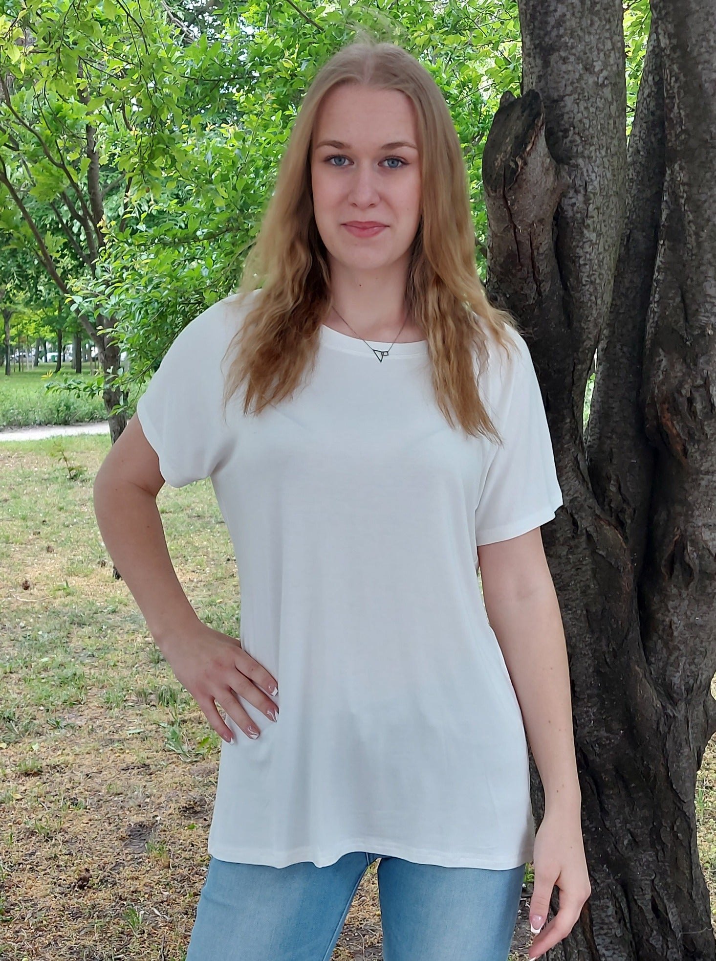 Csónak nyakú laza női felső