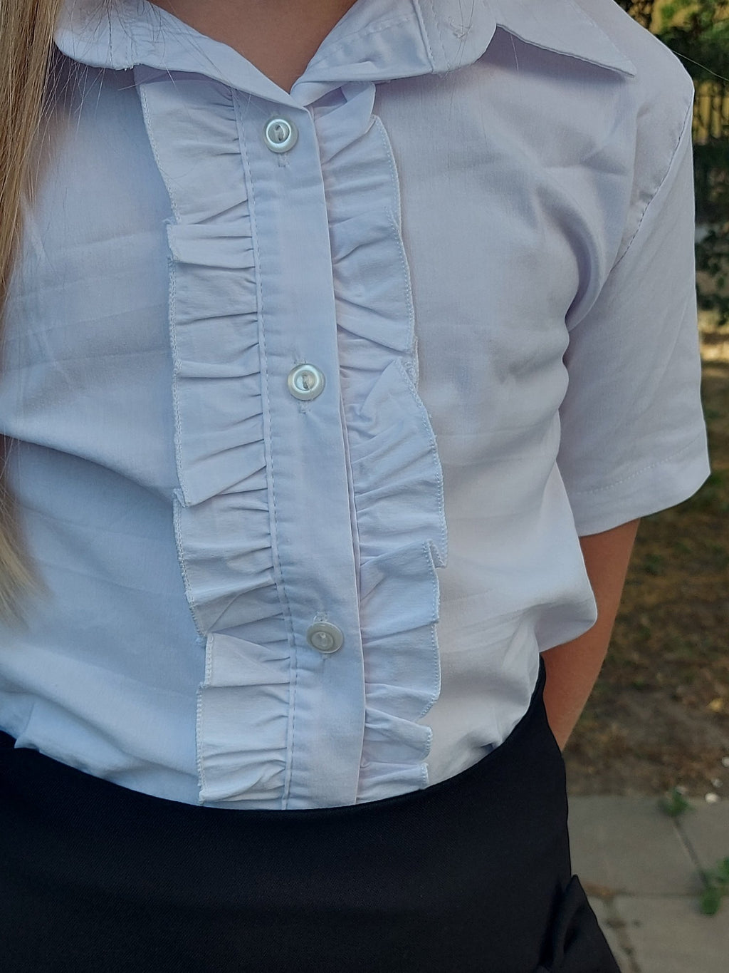 Rövid ujjú lány blúz fodorral