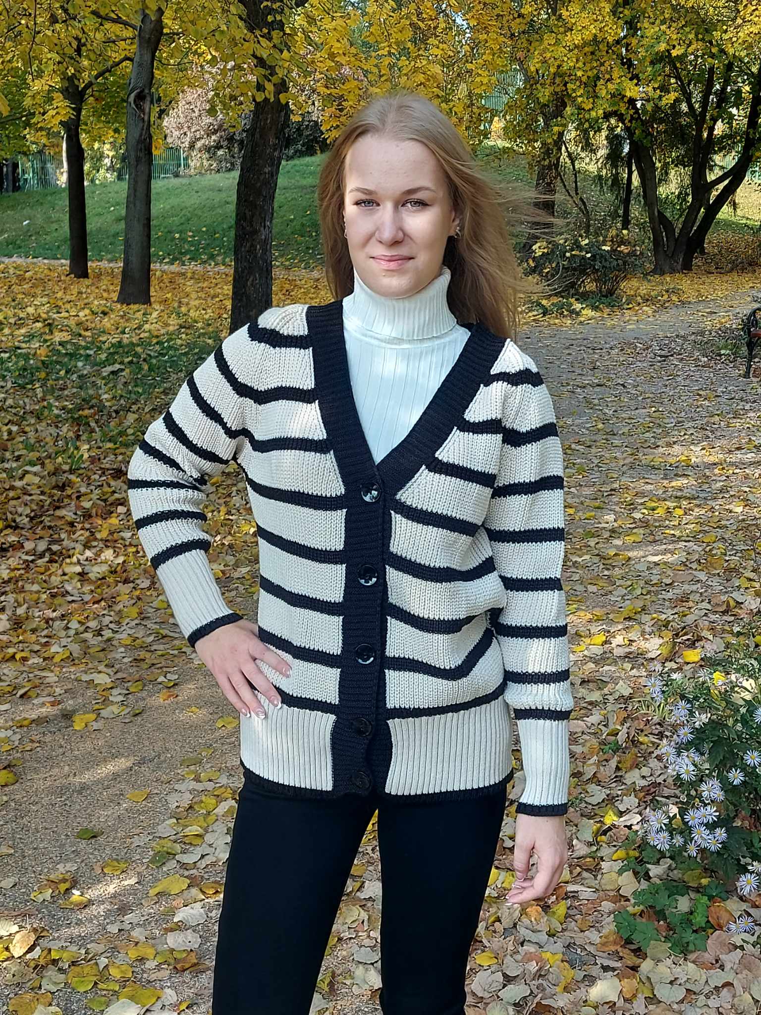 Kötött gombos női kardigán (M-XXL)