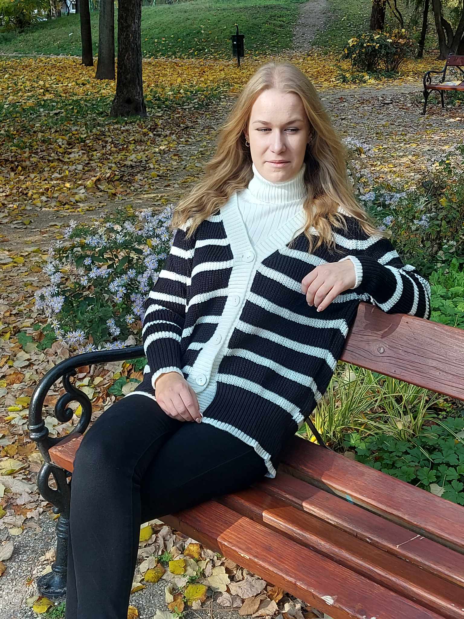 Kötött gombos női kardigán (M-XXL)