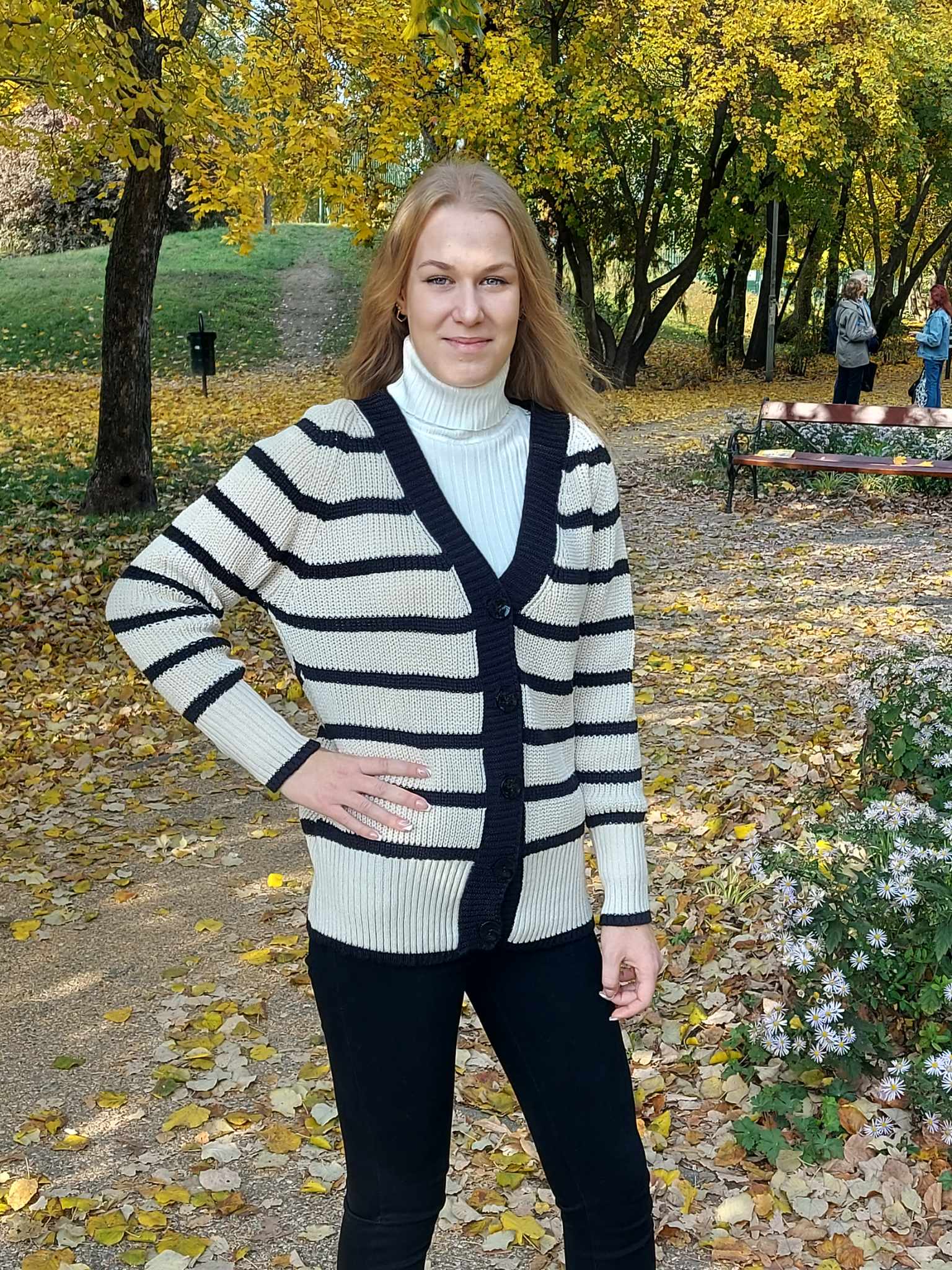 Kötött gombos női kardigán (M-XXL)