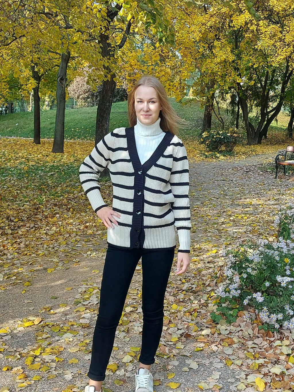 Kötött gombos női kardigán (M-XXL)