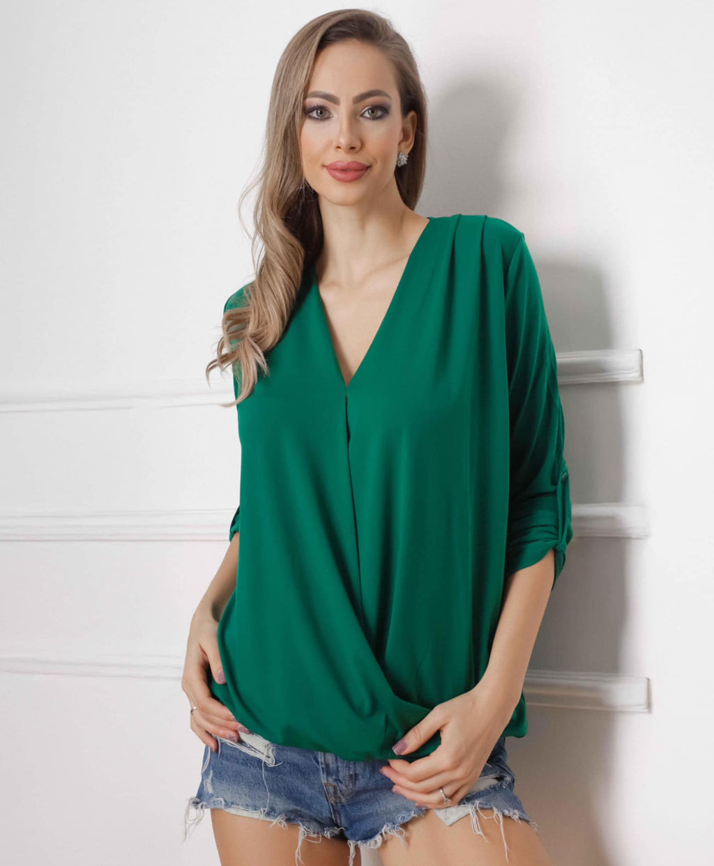 Átlapolt női felső- fekete, fehér,királykék,bézs, zöld(S/M,L/XL)