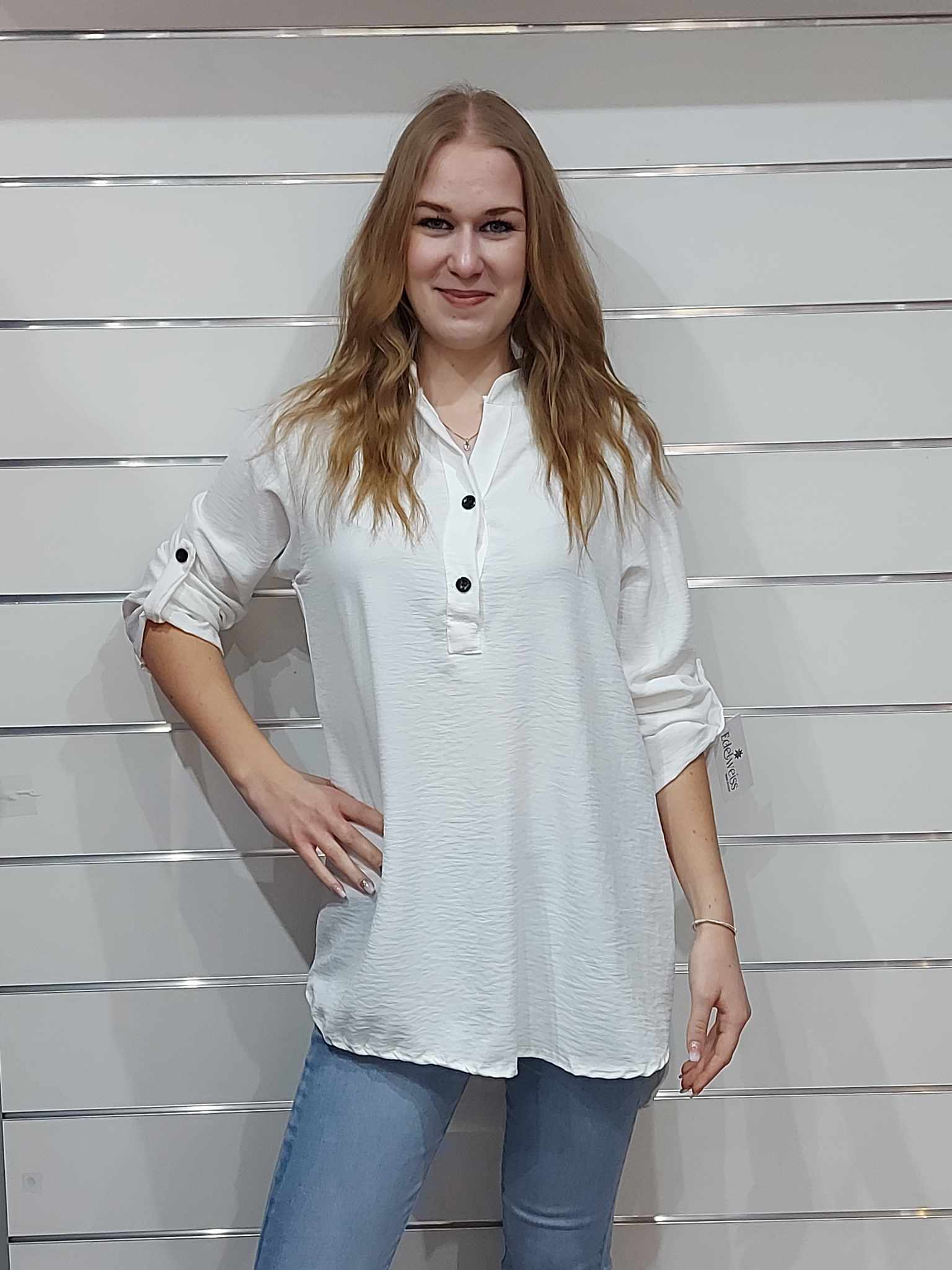 Bella rövid ujjú női felső (M-2XL)