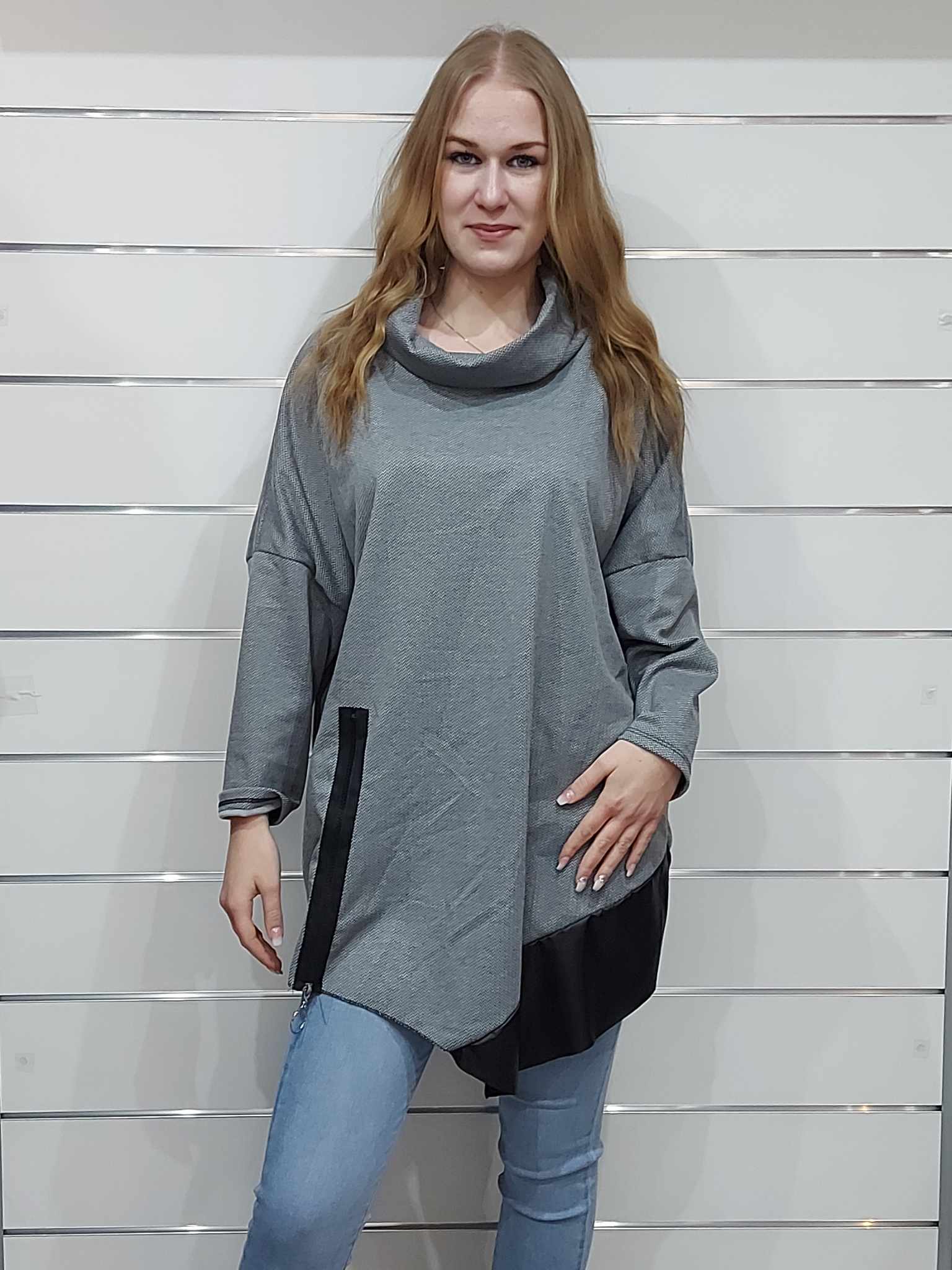 Aszimmetrikus aljú női tunika (M-3XL)
