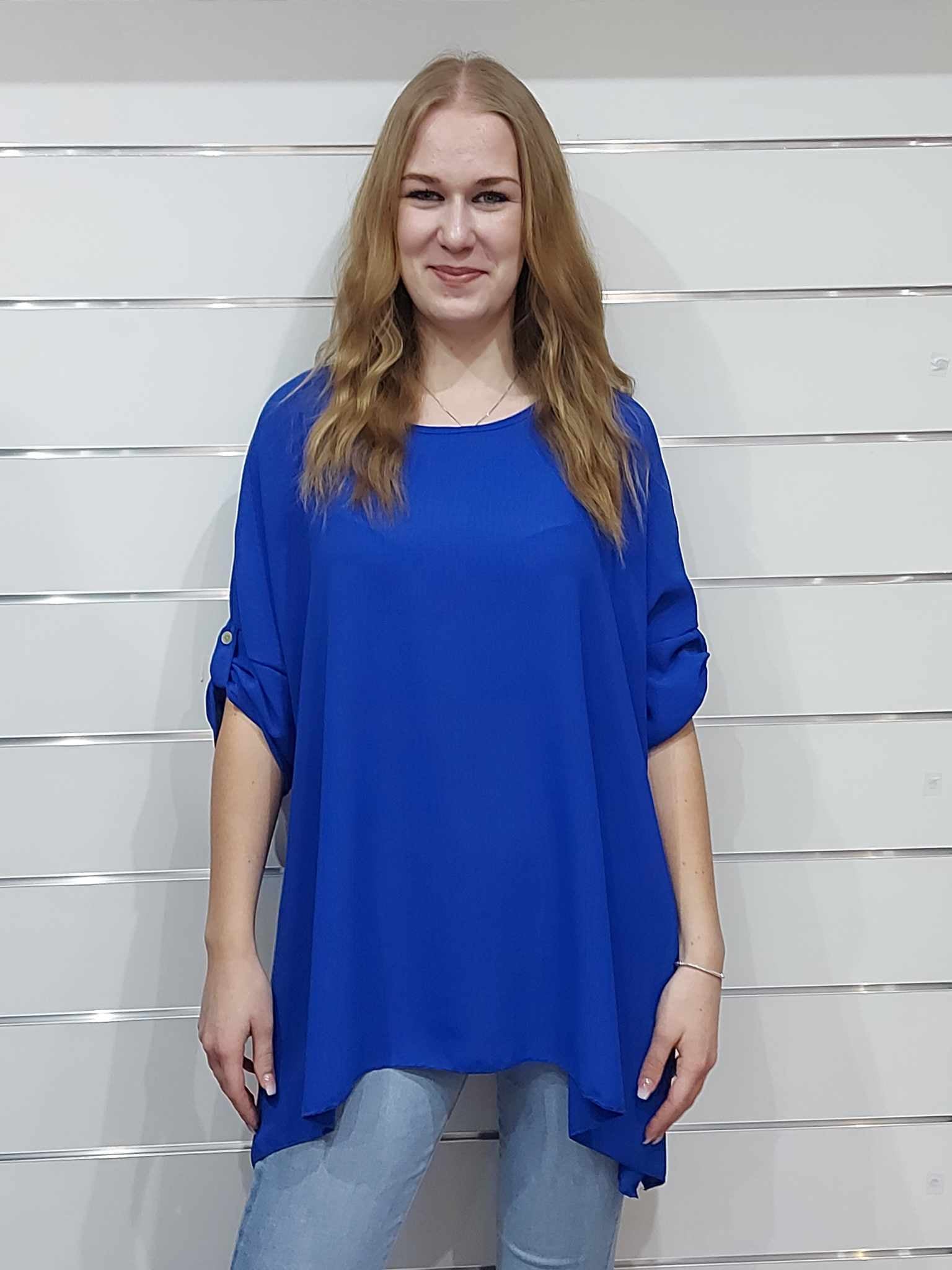 Nagyméretű női felső aszimmetrikus aljjal(M-3XL)