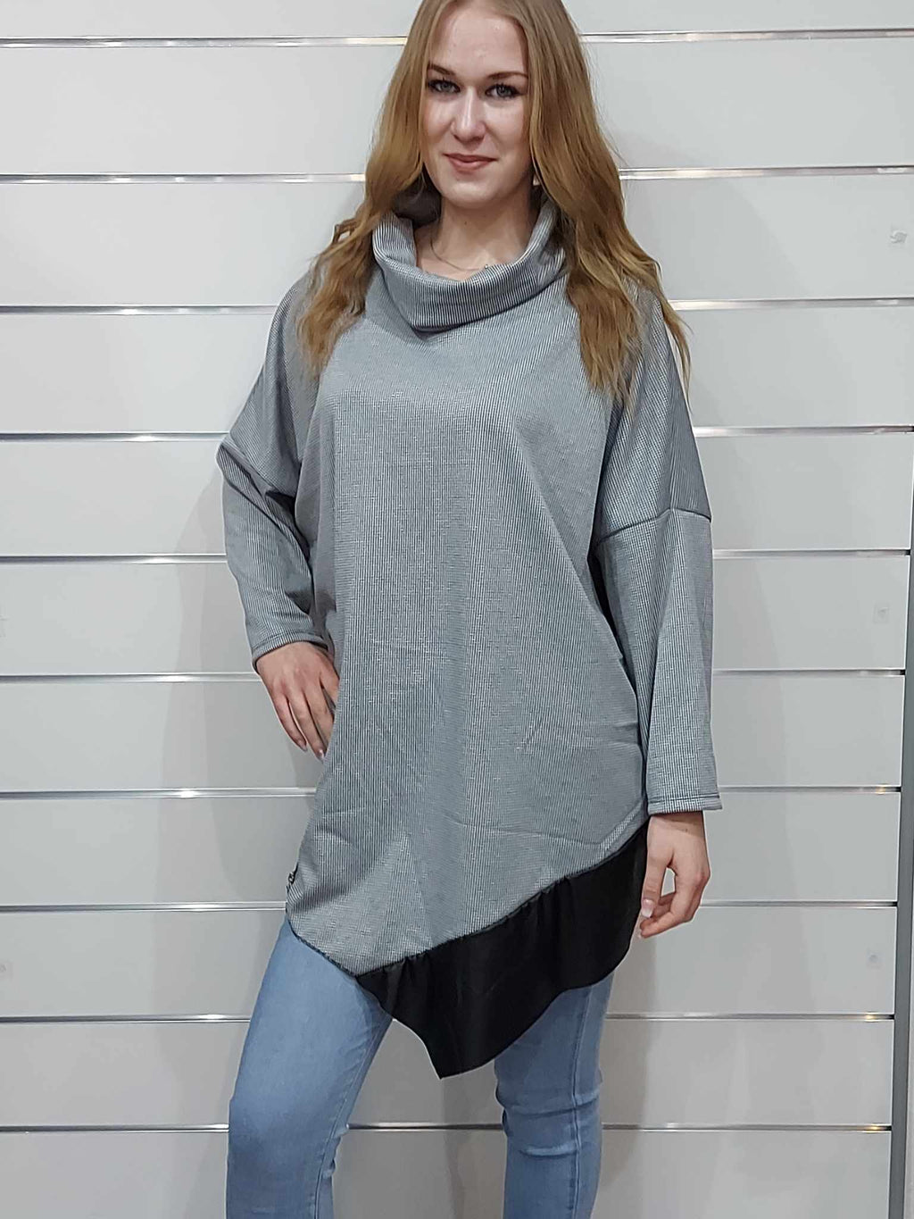 Aszimmetrikus aljú női tunika (M-3XL)