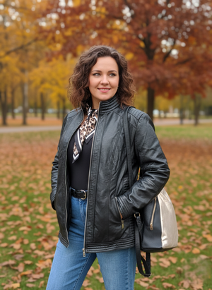 Open image in slideshow, Plus Size női műbőr dzseki – fekete( 3XL-7XL)
