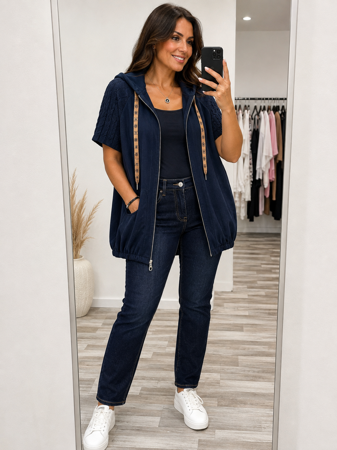Kötött ujjú kapucnis női mellény – PLUS SIZE ( L-3XL)