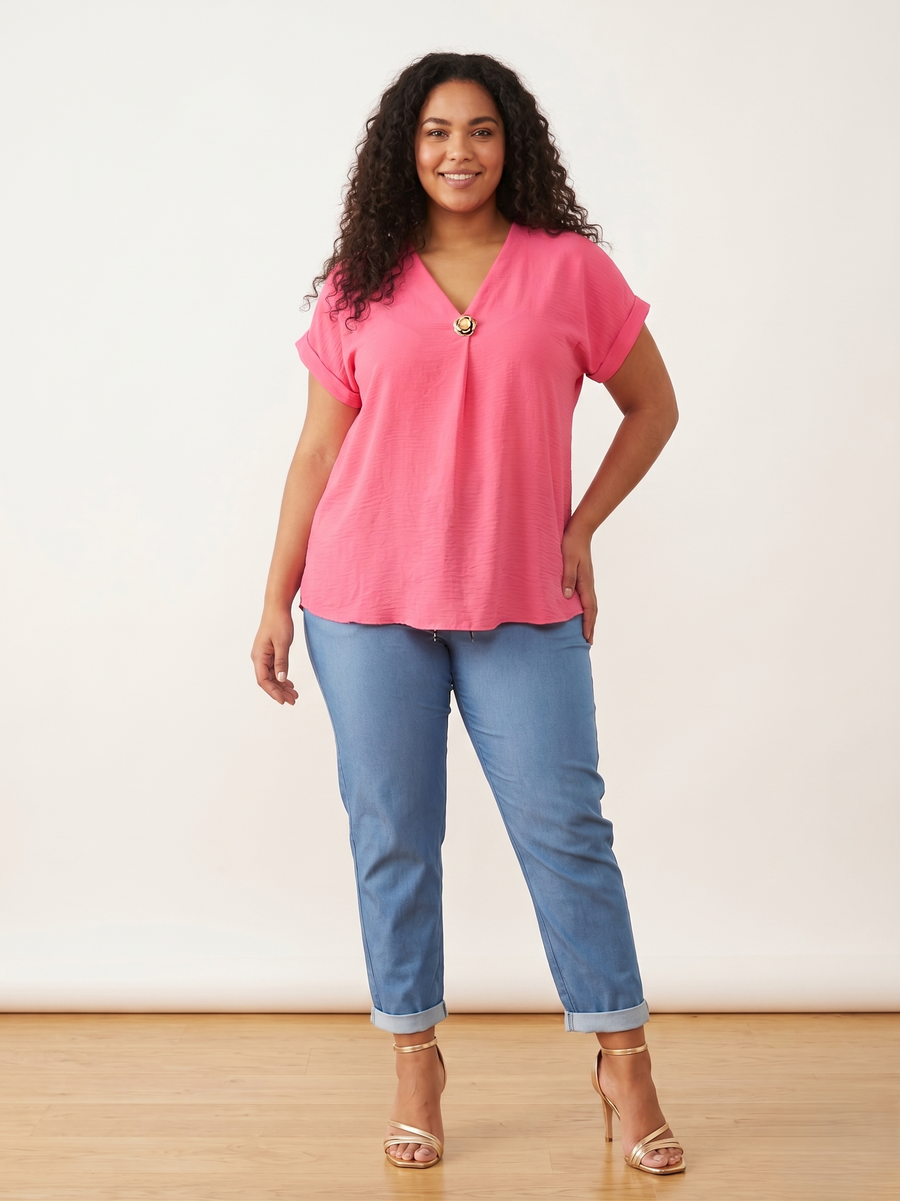 Női plus size V-nyakú nyári felső dísz kitűzővel- PLUS SIZE( L-3XL)