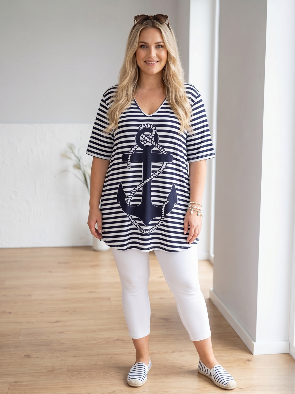 Női A-vonalú plus size tunika V-nyakkal(L-4XL)