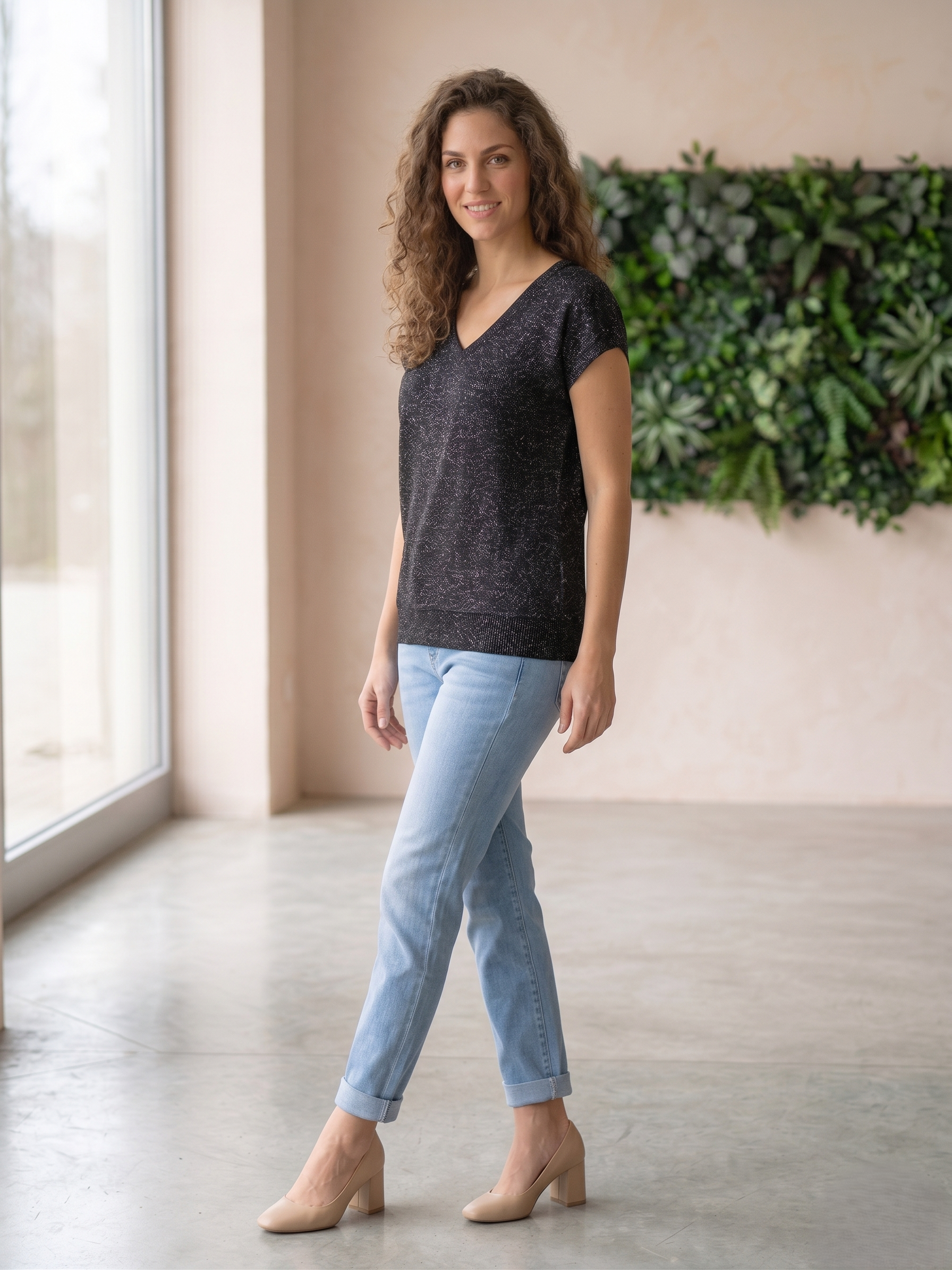 Női V-nyakú vékony kötött felső lurex szállal ( M-XXL)