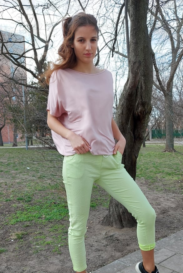 Csónaknyakú, gumis aljú női felső- Plus size