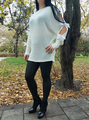 A kép megnyitása diavetítésben, BETTI masnis kötött női pulóver
